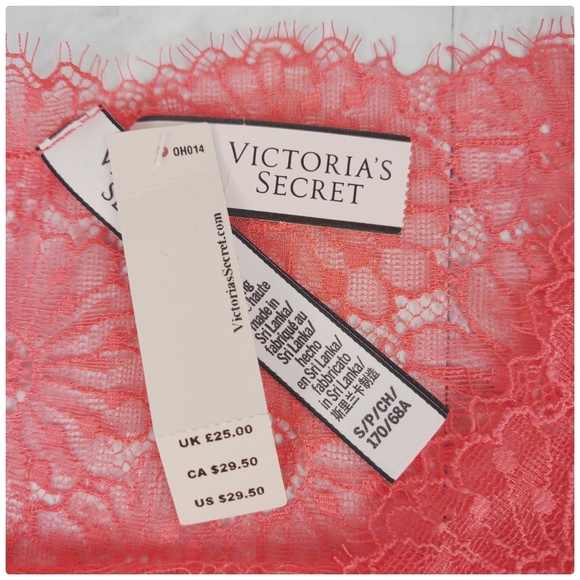 NWT VS garden party bra and panty - Picture 9 of 11